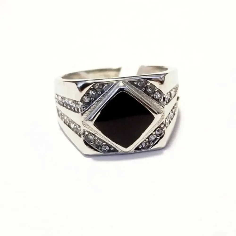 New stainless steel ring with CZs‎ size 13